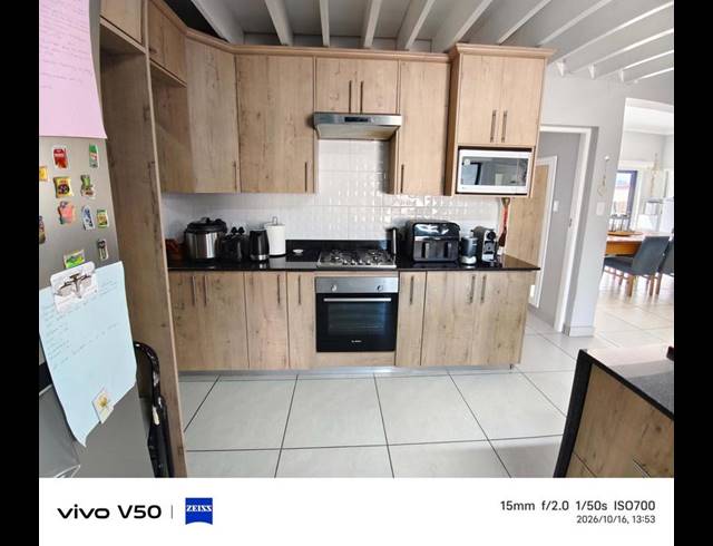 3 BEDROOM HOUSE FOR SALE IN HARTENBOS HEUWELS